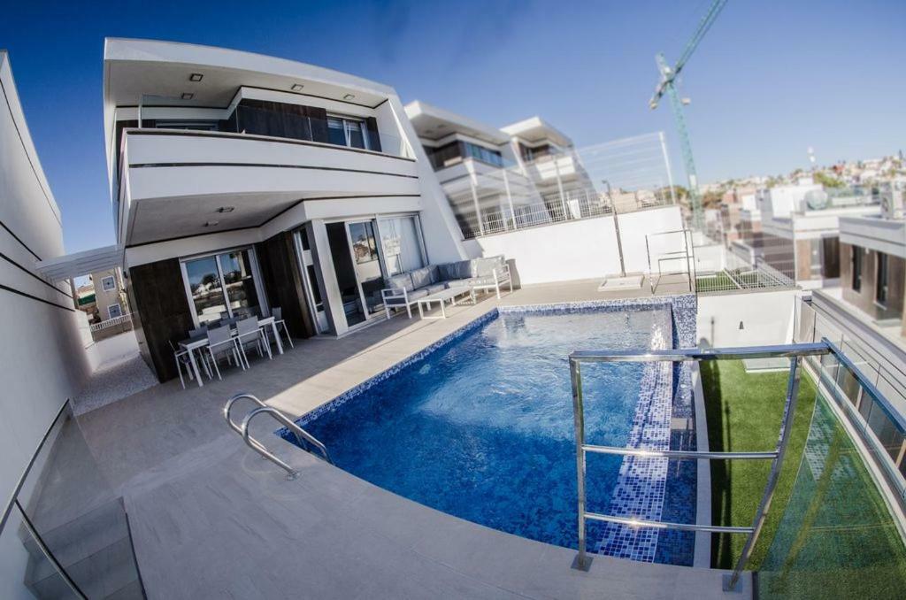 Villa Filipinas 16 Villacosta